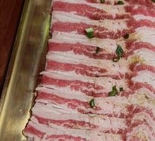 Sauce-Drenched Beef Rolls