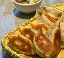 Pan-fried Dumplings