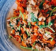 Stir-Fried Beef with Yellow Onion