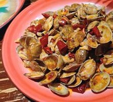 Spicy Stir-Fried Clams