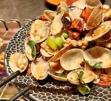 Spicy Stir-Fried Clams