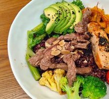 Filet Mignon and Salmon Platter Super Bowl