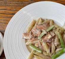 Bamboo Shoots with Smoked Salmon Noodles
