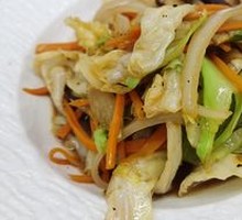 Stir-Fried Seasonal Vegetables in Olive Oil