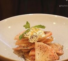 Perilla Earl Grey Tea-Soaked Peaches with Cheese