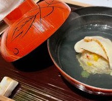 Matsutake and Crab in a Bowl