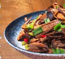 Preserved Pork Stir-fried with Deer Antler Mushroom