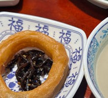 Soybean Juice with Fried Dough Rings