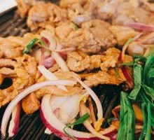 Grilled Lamb on Hot Plate
