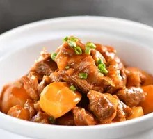 Braised Beef Brisket with Potatoes