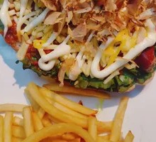 Extra Aussie Wagyu Beef Sauce Hot Dog