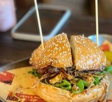 Hot Asian Squat Burger