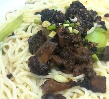 Old Bowl Mushroom Noodles