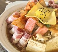Military Mushroom Hot Pot