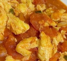 Tomato and Egg Stir-Fry