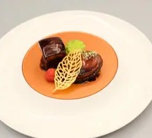 Braised Pork Belly with Tea-Scented Abalone