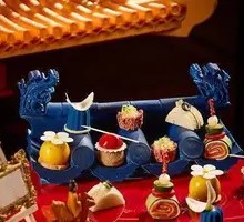 Autumn to Early Winter Couple's Afternoon Tea