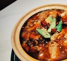 Braised Duck with Spicy Sauce