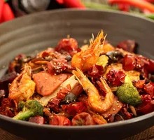 Office Worker's Love for Spicy Pot