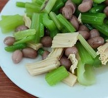 Celery with Peanut