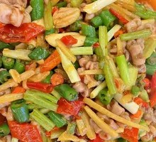 Spicy Pepper Crispy Intestine