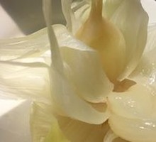 Sweet Pickled Garlic