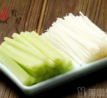 Bamboo Shoots with Scallion Strips Platter