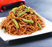 Beijing-style Braised Noodles with Green Beans