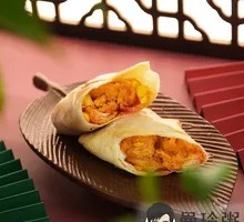 Beijing-style Chicken Roll