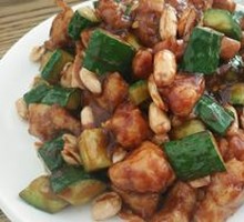 Stir-Fried Chicken with Sauce