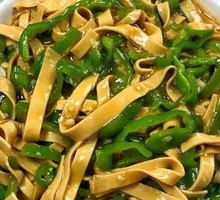 Bell Pepper and Tofu Skin Stir-Fry