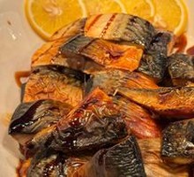 Grilled Mackerel on Iron Plate