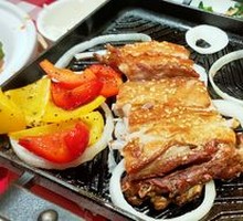 Tender Roasted Grassland Lamb Chops