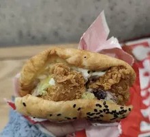 Crispy Chicken Chinese Burger