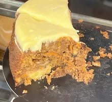Farmhouse Carrot Cake Slice