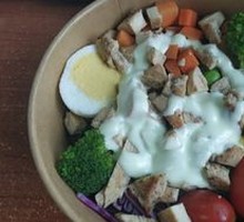 Low-Fat Grilled Chicken Breast Salad