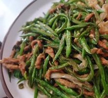Braised Lentils with Shredded Pork Noodles