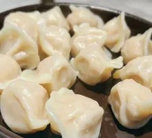 猪肉酸菜馅饺子