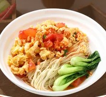 Tomato and Egg Noodles