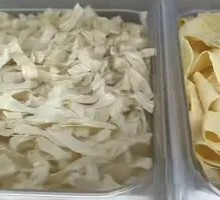 Oil-soaked tofu skin