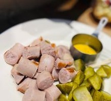 Grilled Sausage Platter