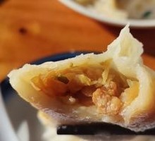 Sour Cabbage Steamed Dumplings