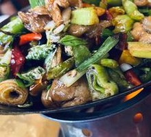Spicy Pork Intestines Stir-fry
