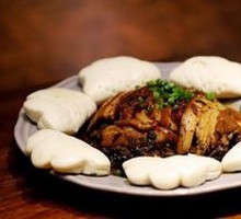 Preserved Vegetable Braised Pork