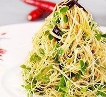 Tender香椿苗 with Tofu Strips