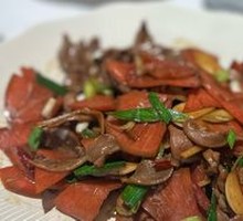 Sour Radish Stir-Fried Chicken Gizzard