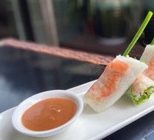 Classic Pork and Shrimp Spring Rolls