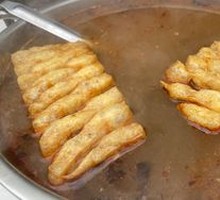 Classic Pig Trotter and Snail Hot Pot