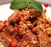 Garlic-Scented Pork Riblets