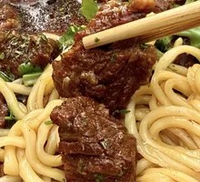Traditional Slow-Cooked Beef Noodle